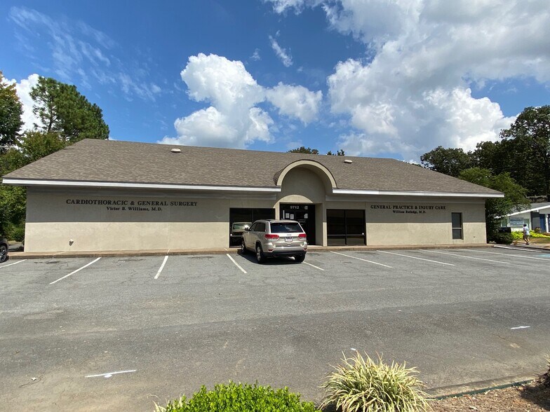 9712 W Markham St, Little Rock, AR 72205