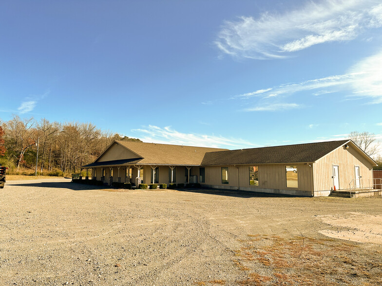 726 Highway 16 E, Clinton, AR for sale - Building Photo - Image 1 of 1