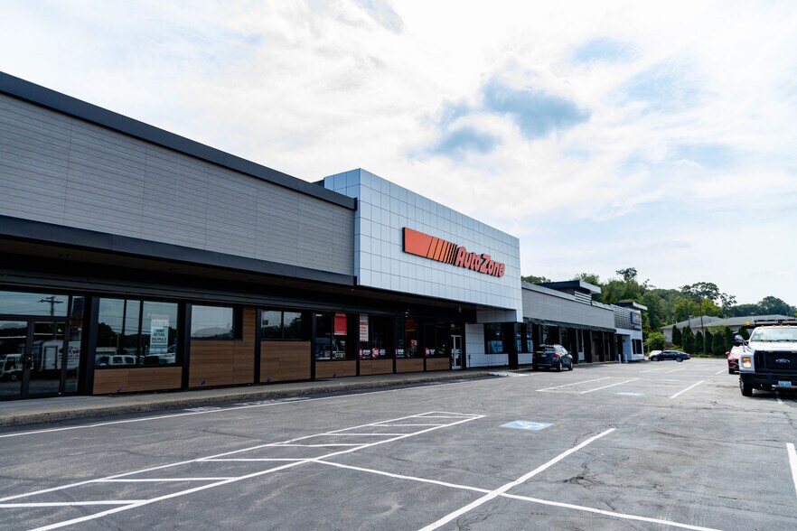 1020 Bald Hill Rd, Warwick, RI for lease - Building Photo - Image 1 of 11