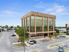 Summit Executive Building - Loft