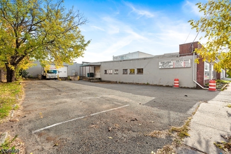 419-501 W Elizabeth Ave, Linden, NJ for lease - Building Photo - Image 3 of 6