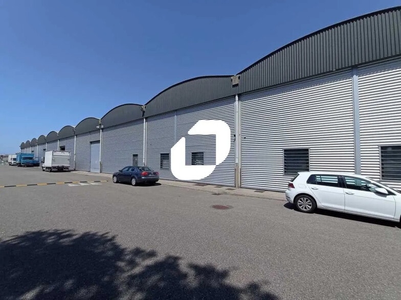 9 Rue Du Dauphiné, Saint-Priest for lease - Building Photo - Image 1 of 14