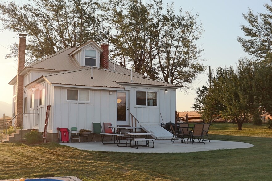 47219 Highway 30, Haines, OR for sale - Building Photo - Image 2 of 36