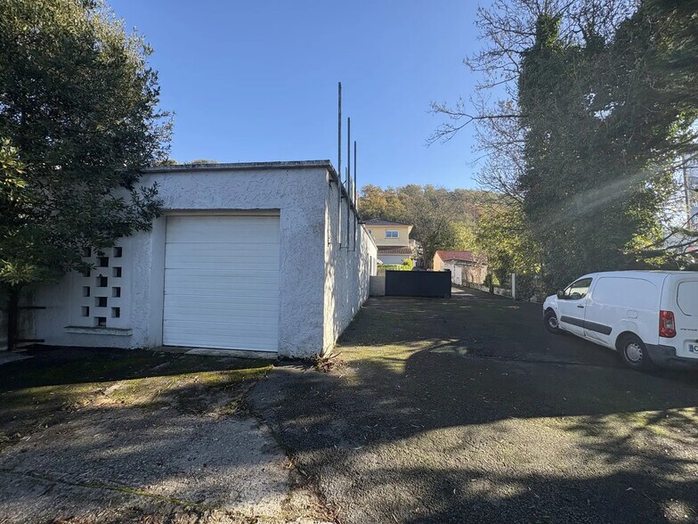 191 Cours Victor Hugo, Cenon for lease - Building Photo - Image 2 of 6