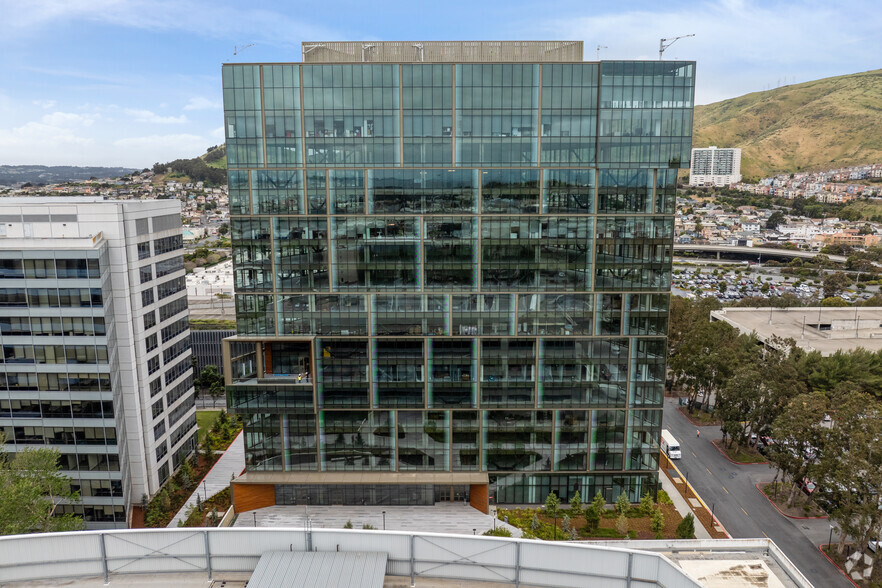 651 Gateway Blvd, South San Francisco, CA for lease - Building Photo - Image 1 of 17