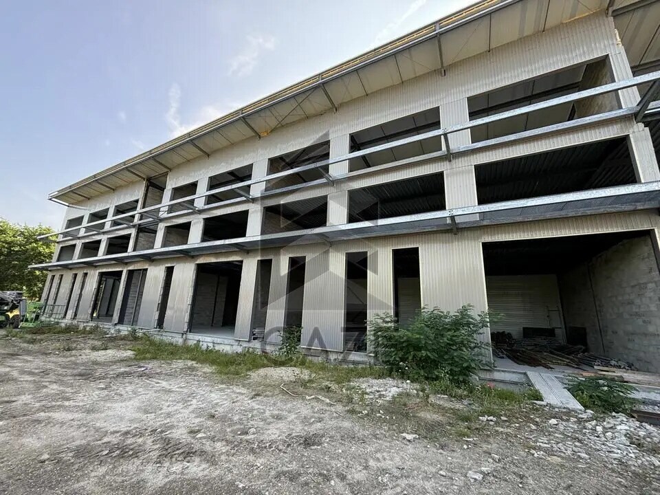 Flex in Mérignac for sale Construction Photo- Image 1 of 5