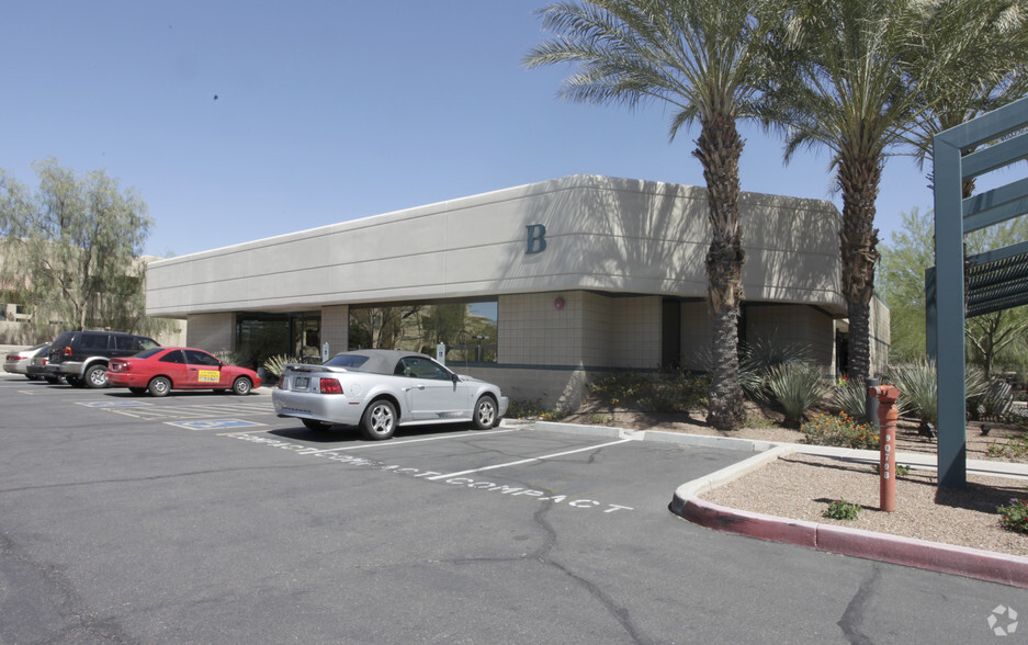 9070 E Desert Cove Ave, Scottsdale, AZ for lease - Building Photo - Image 3 of 3