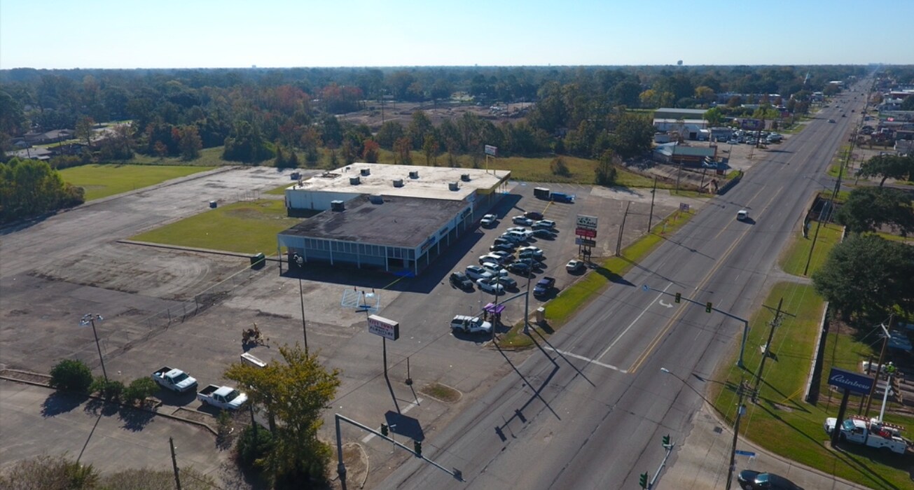 5840 Plank Rd, Baton Rouge, LA 70805 Plank Road Shopping Center