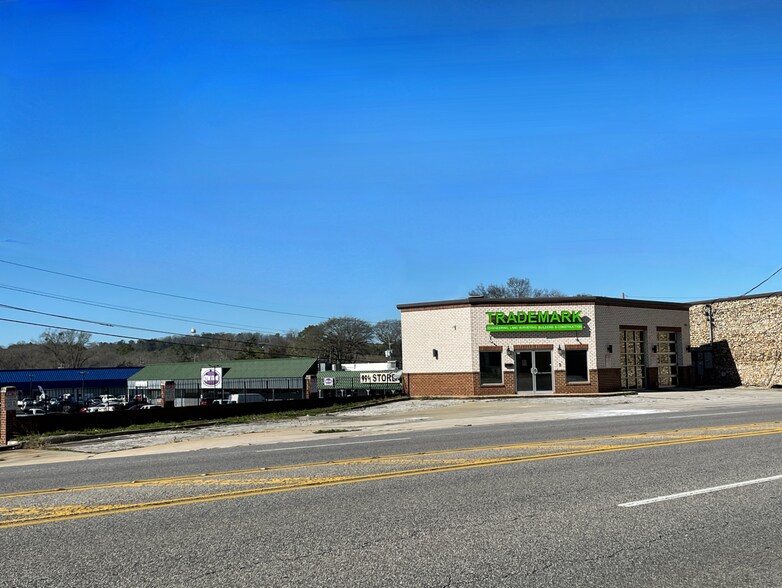 246 1st St S, Alabaster, AL 35007