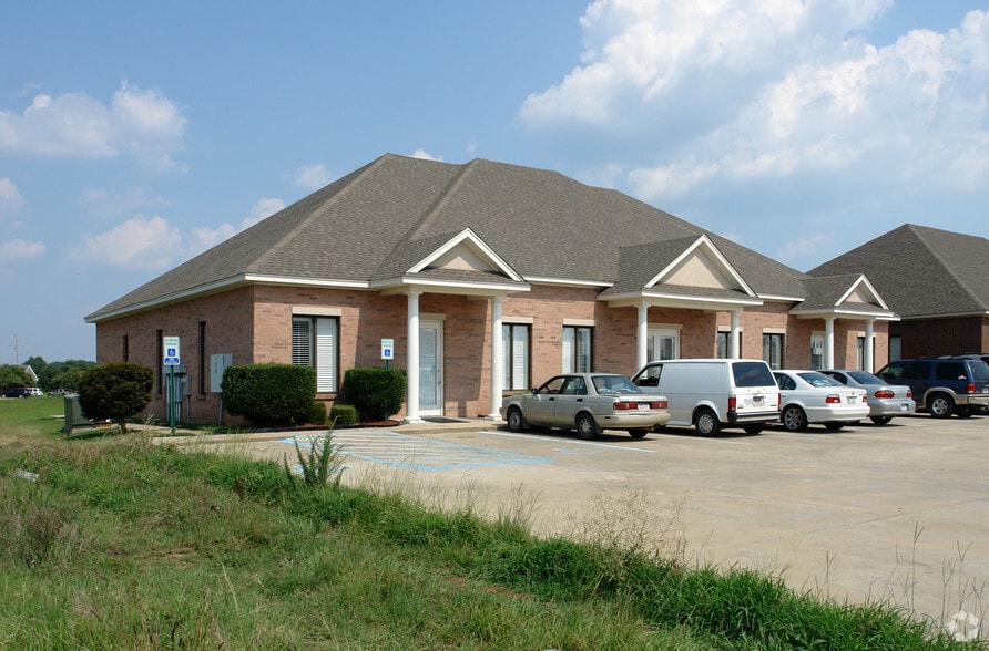 241 Winton M Blount Loop, Montgomery, AL for sale - Primary Photo - Image 1 of 1