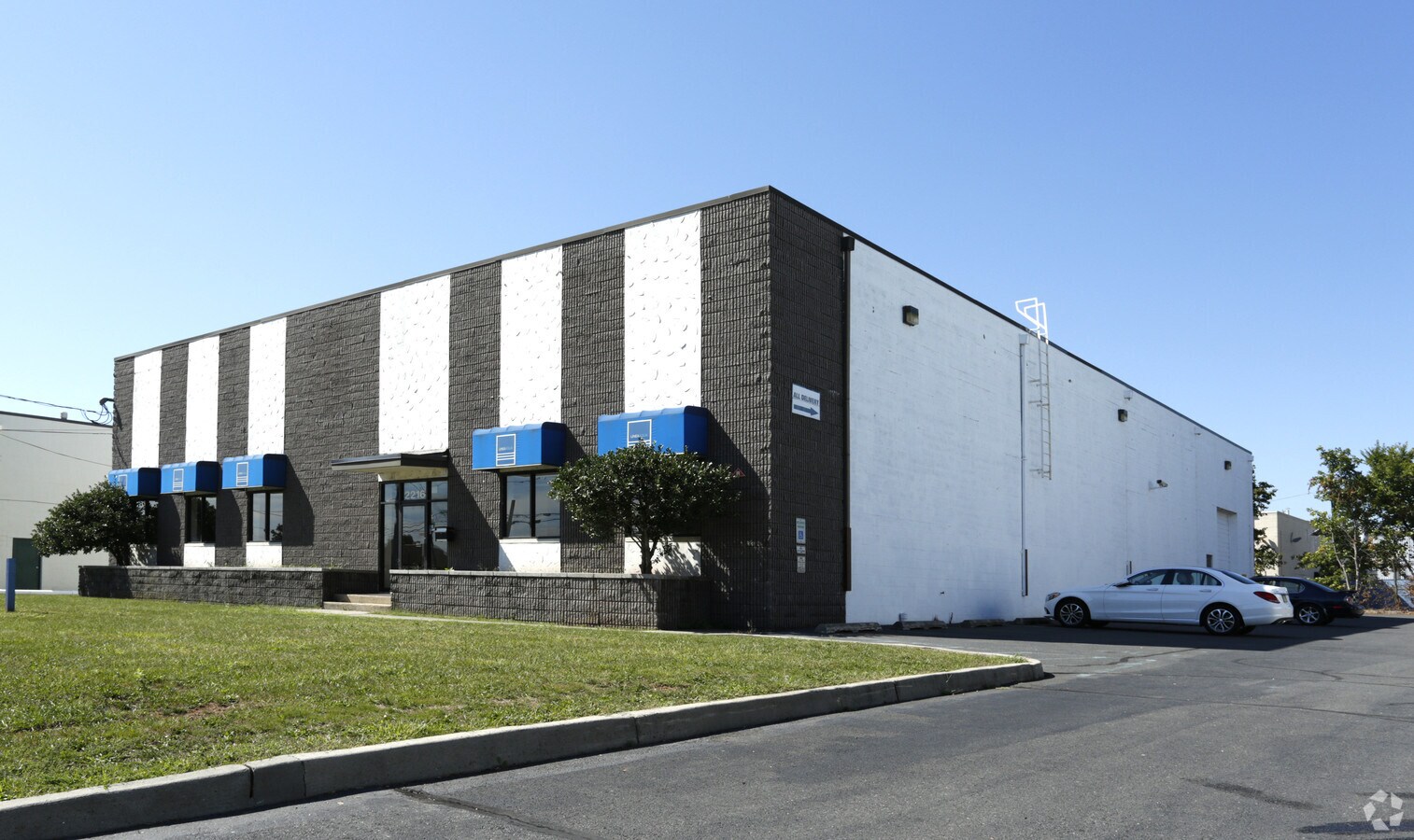 2216 Hamilton Blvd, South Plainfield, NJ 07080