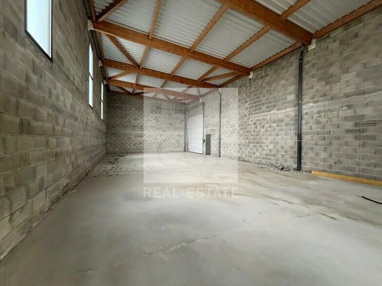 Flex in MARCY-L'ETOILE for lease - Building Photo - Image 3 of 9