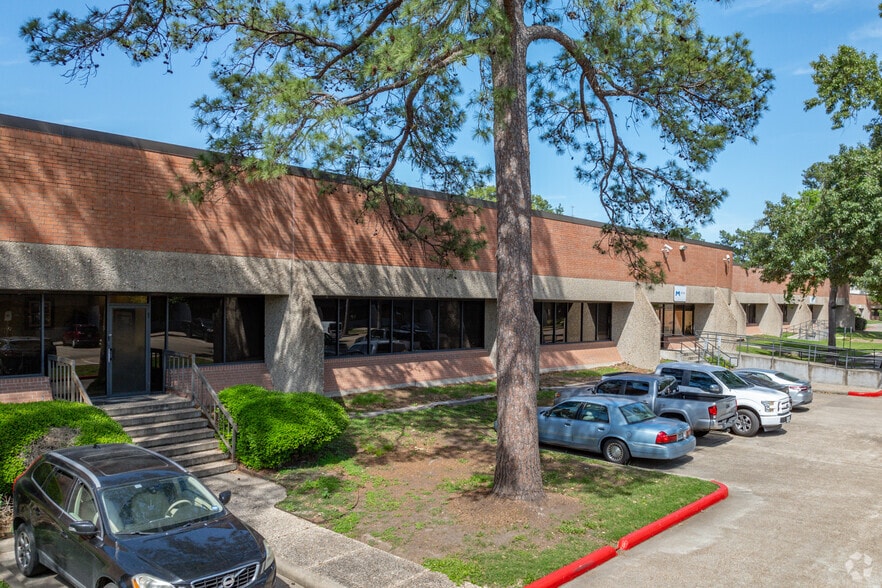 7021 Portwest Dr, Houston, TX for sale - Building Photo - Image 3 of 6