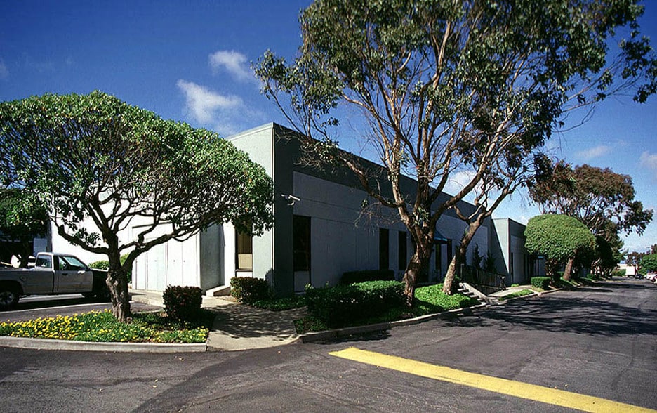 1142-1178 Cherry Ave, San Bruno, CA for lease - Building Photo - Image 2 of 13