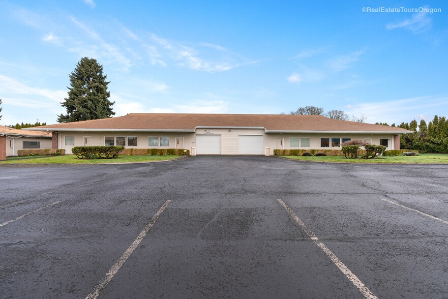2221 Yew St, Forest Grove, OR for sale - Building Photo - Image 2 of 13