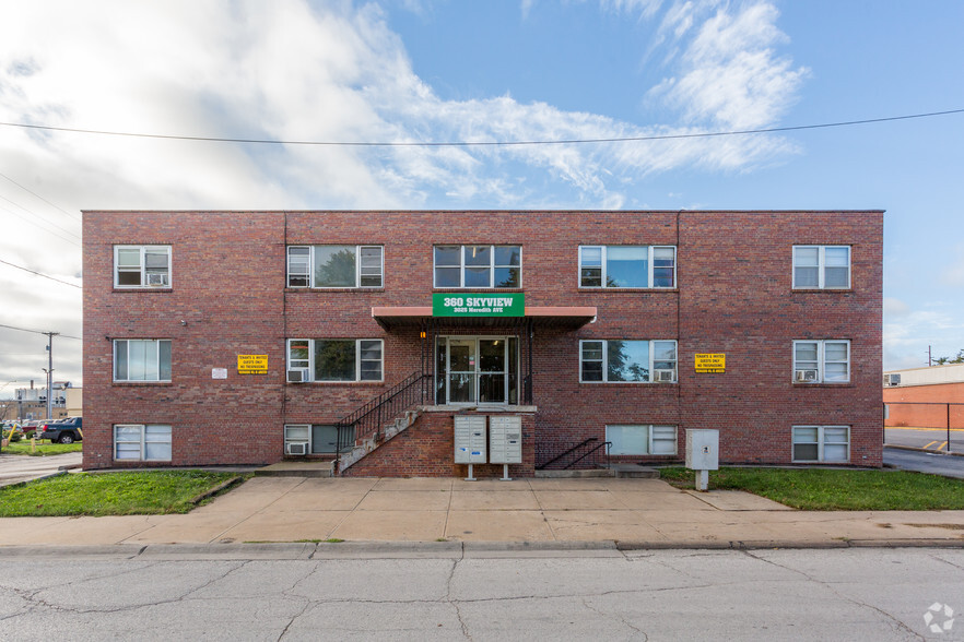 3025 Meredith Ave, Omaha, NE for sale - Building Photo - Image 3 of 15