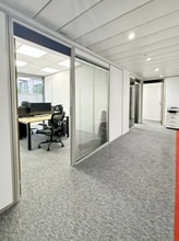 6-20 Rue Jacques Daguerre, Rueil-Malmaison for lease Interior Photo- Image 2 of 7