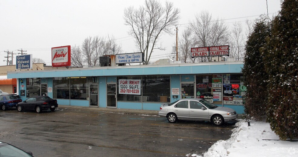 5726-5732 W Oklahoma Ave, Milwaukee, WI for lease - Building Photo - Image 2 of 5