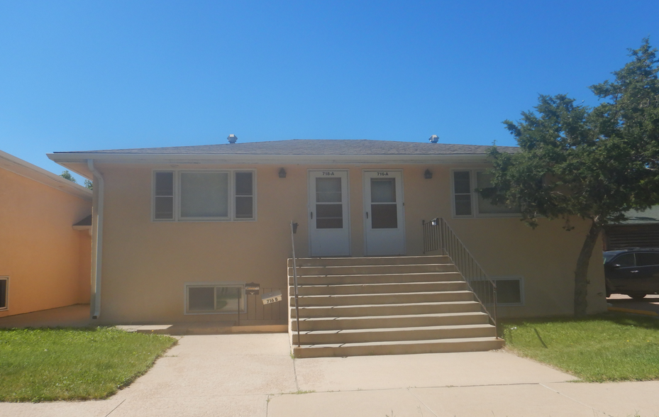 716 E Lewis St, Laramie, WY for sale - Primary Photo - Image 1 of 2