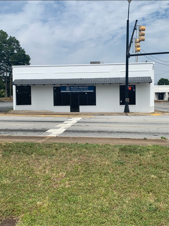 1702 N Main St, Anderson, SC for sale Building Photo- Image 1 of 1