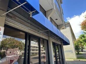 98-1238 Kaahumanu St, Pearl City, HI for lease Interior Photo- Image 2 of 2