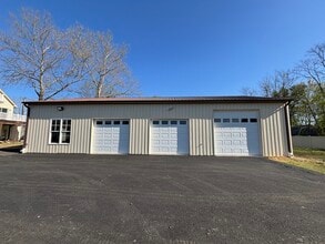 28795 Three Notch Rd, Mechanicsville, MD for lease Building Photo- Image 1 of 15