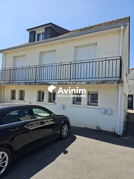 Office in Le Rheu for lease - Building Photo - Image 2 of 9