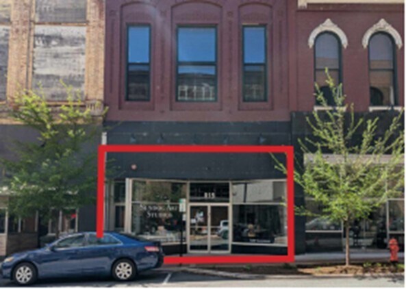 815 Main St, Lynchburg, VA for lease - Building Photo - Image 1 of 3