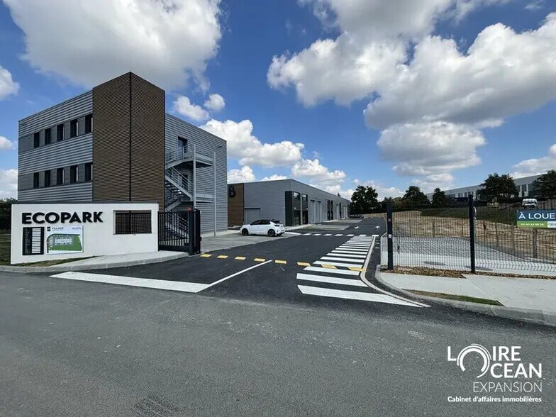 Flex in Cholet for sale - Building Photo - Image 3 of 4
