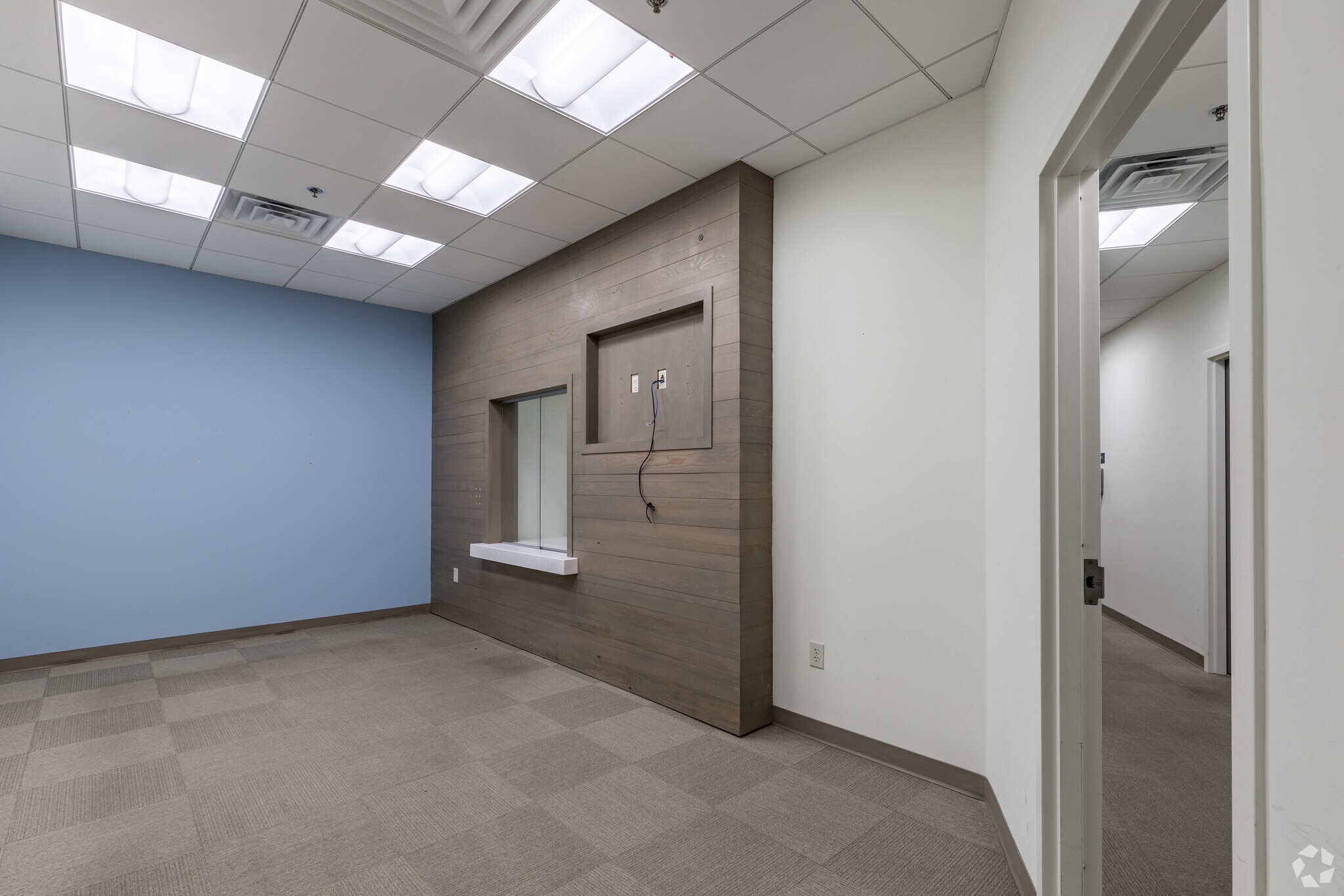 1580 S Main St, Boerne, TX for lease Interior Photo- Image 1 of 16