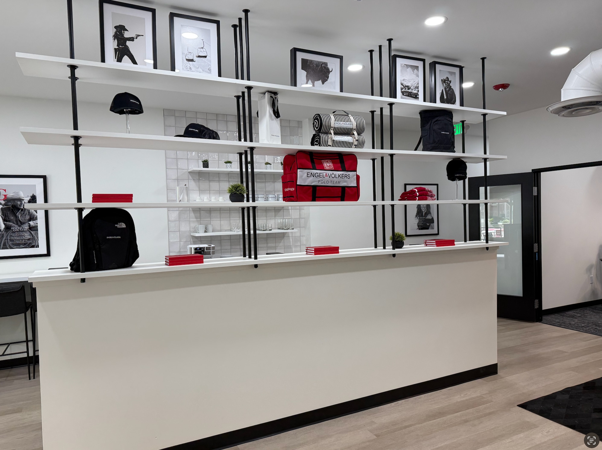 310 Wilcox St, Castle Rock, CO for sale Interior Photo- Image 1 of 8