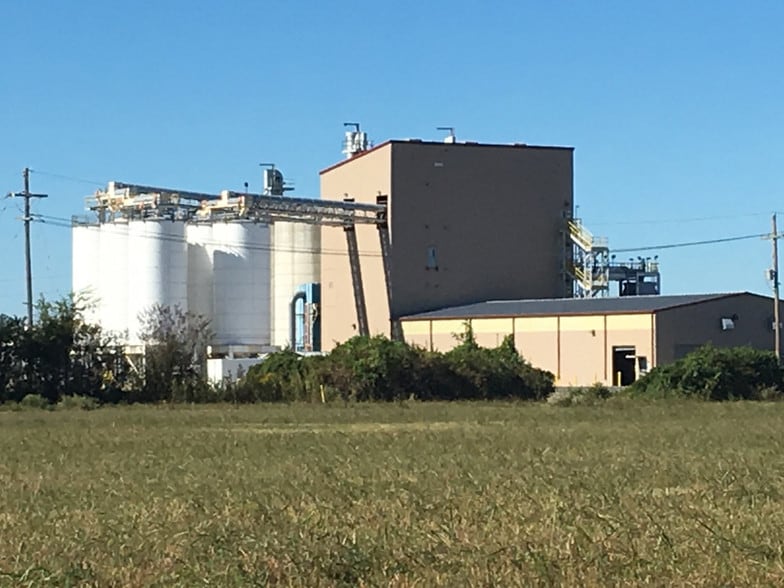 3000 Doug Attaway Blvd, Shreveport, LA for lease - Building Photo - Image 3 of 8