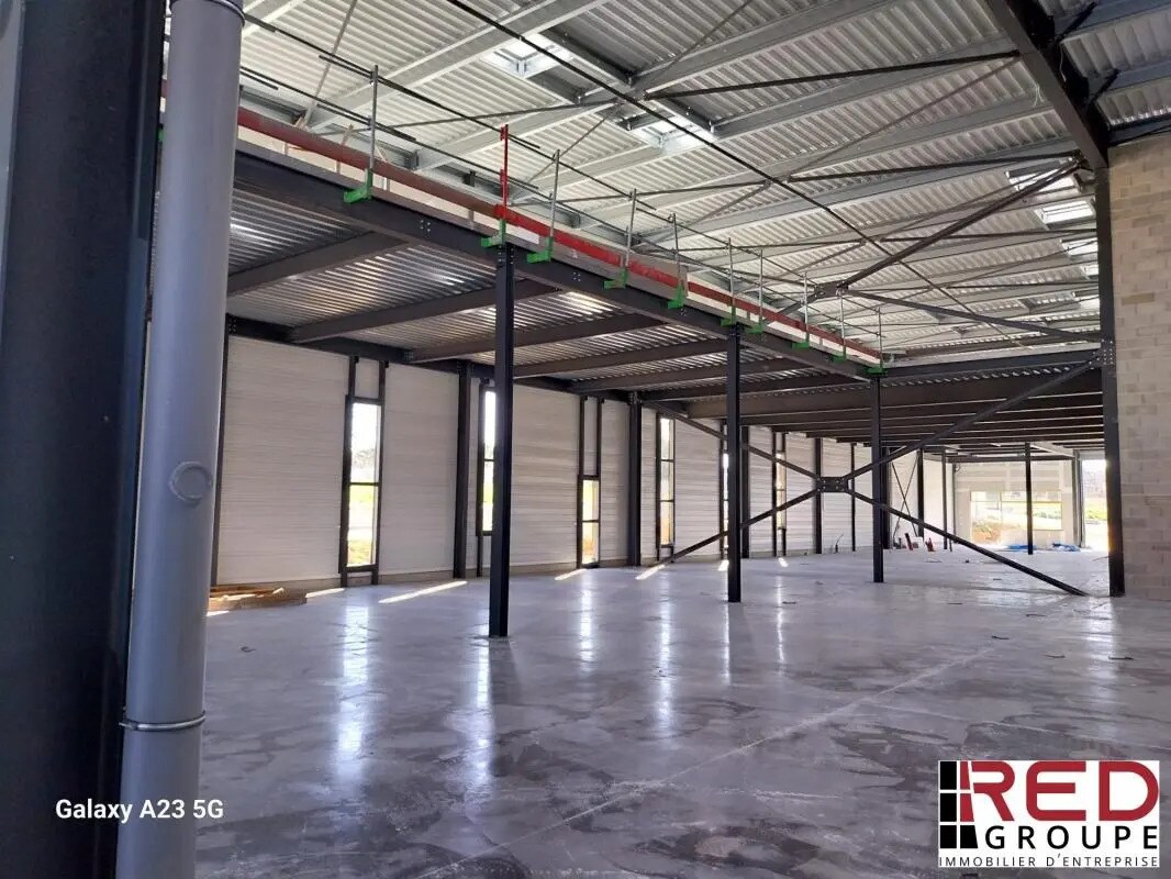 Industrial in Marignane for sale Building Photo- Image 1 of 15