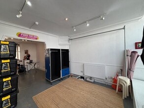 78 St George's Rd, Brighton for lease Interior Photo- Image 1 of 2