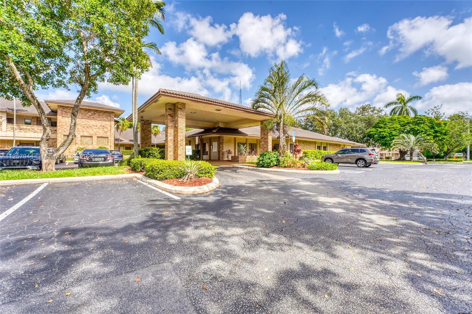 333 NW 70th Ave, Plantation, FL for sale Primary Photo- Image 1 of 1