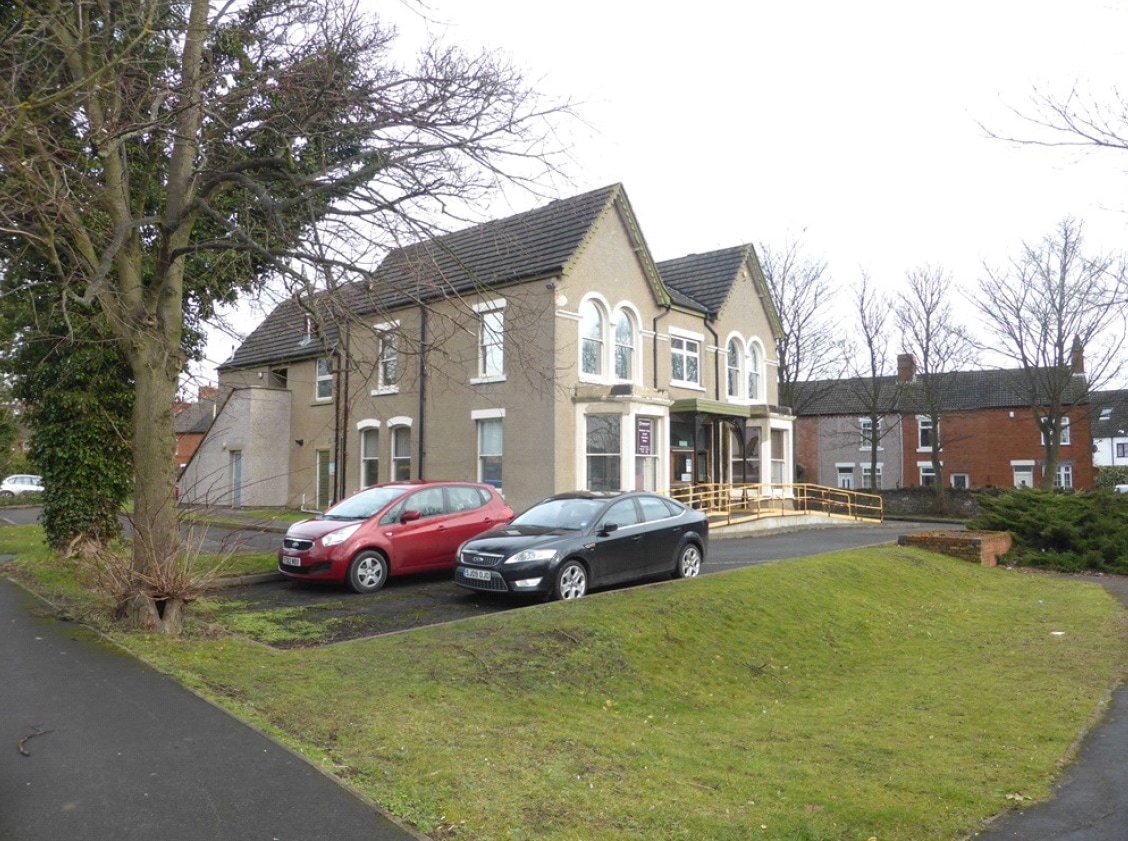 Oxcroft Ln, Bolsover for sale Primary Photo- Image 1 of 1