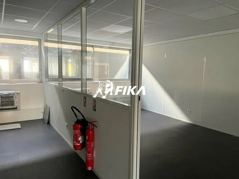 Office in Toulouse for lease - Interior Photo - Image 3 of 13