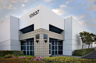 TAIVER / MAGNOLIA BUSINESS PARK - Loft