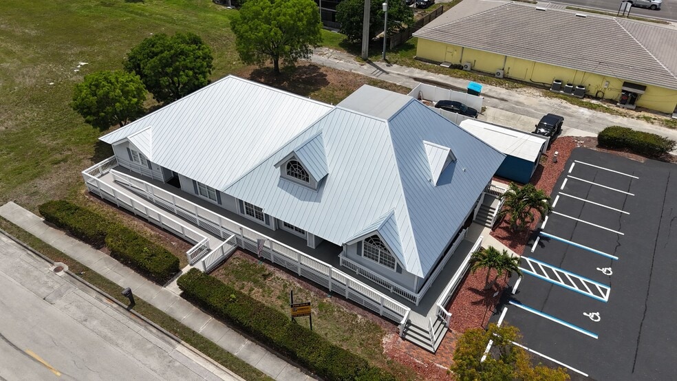 506 SW 47th Ter, Cape Coral, FL for sale - Aerial - Image 3 of 24