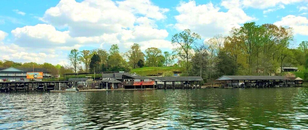 2031 Morewood Rd, Hardy, VA for sale - Primary Photo - Image 1 of 1