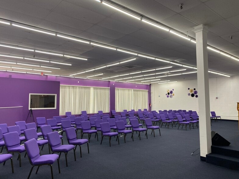 3900 Bexley Pl, Suitland, MD for lease - Interior Photo - Image 1 of 14