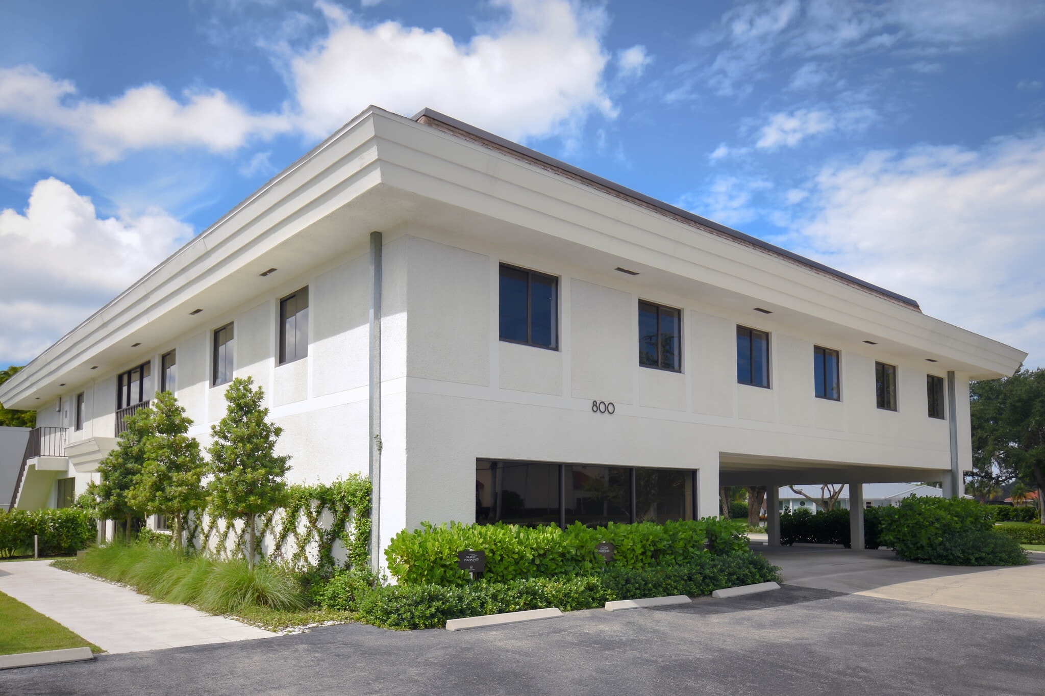 800 Harbour Dr, Naples, FL for lease Building Photo- Image 1 of 7