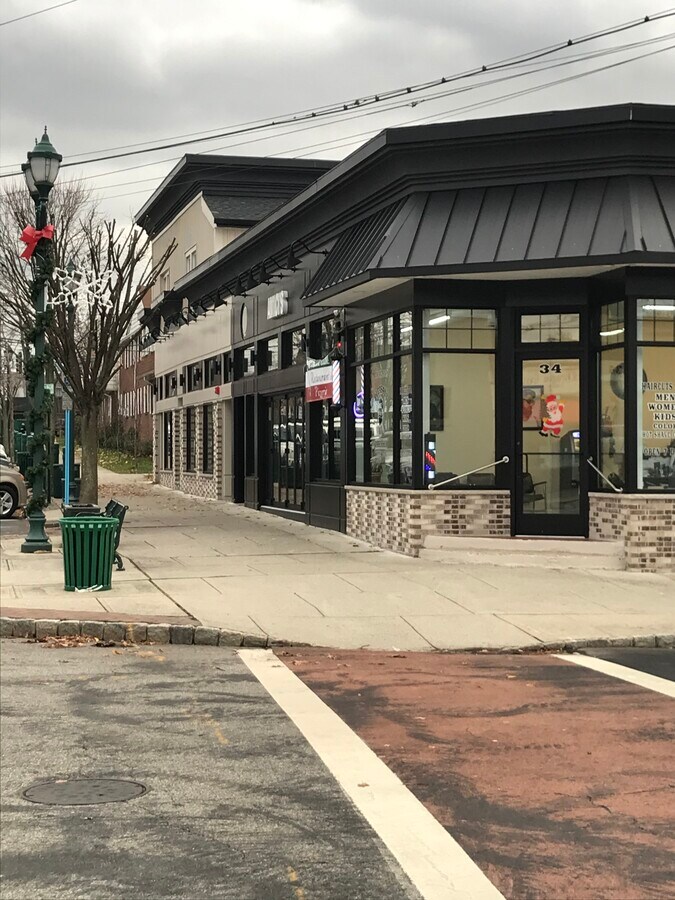 2430 W Pleasant Ave, Maywood, NJ 07607