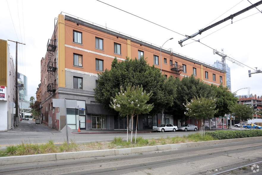 1315 S Flower St, Los Angeles, CA for lease - Building Photo - Image 2 of 2