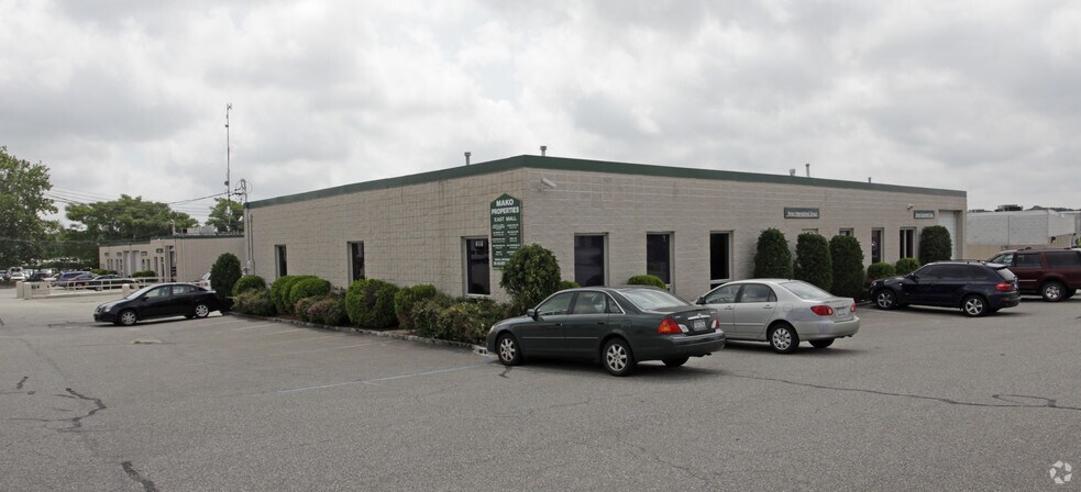 14-38 East Mall, Plainview, NY for sale - Primary Photo - Image 1 of 1