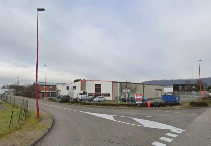 Flex in Beynost for lease - Building Photo - Image 2 of 4