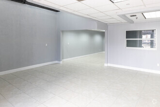 3108-3390 NW 72nd Ave, Miami, FL for lease Interior Photo- Image 1 of 7