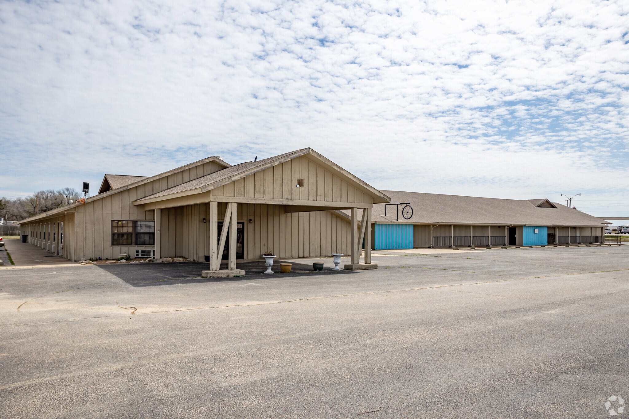 1311 E 16th St, Wellington, KS for sale Primary Photo- Image 1 of 1