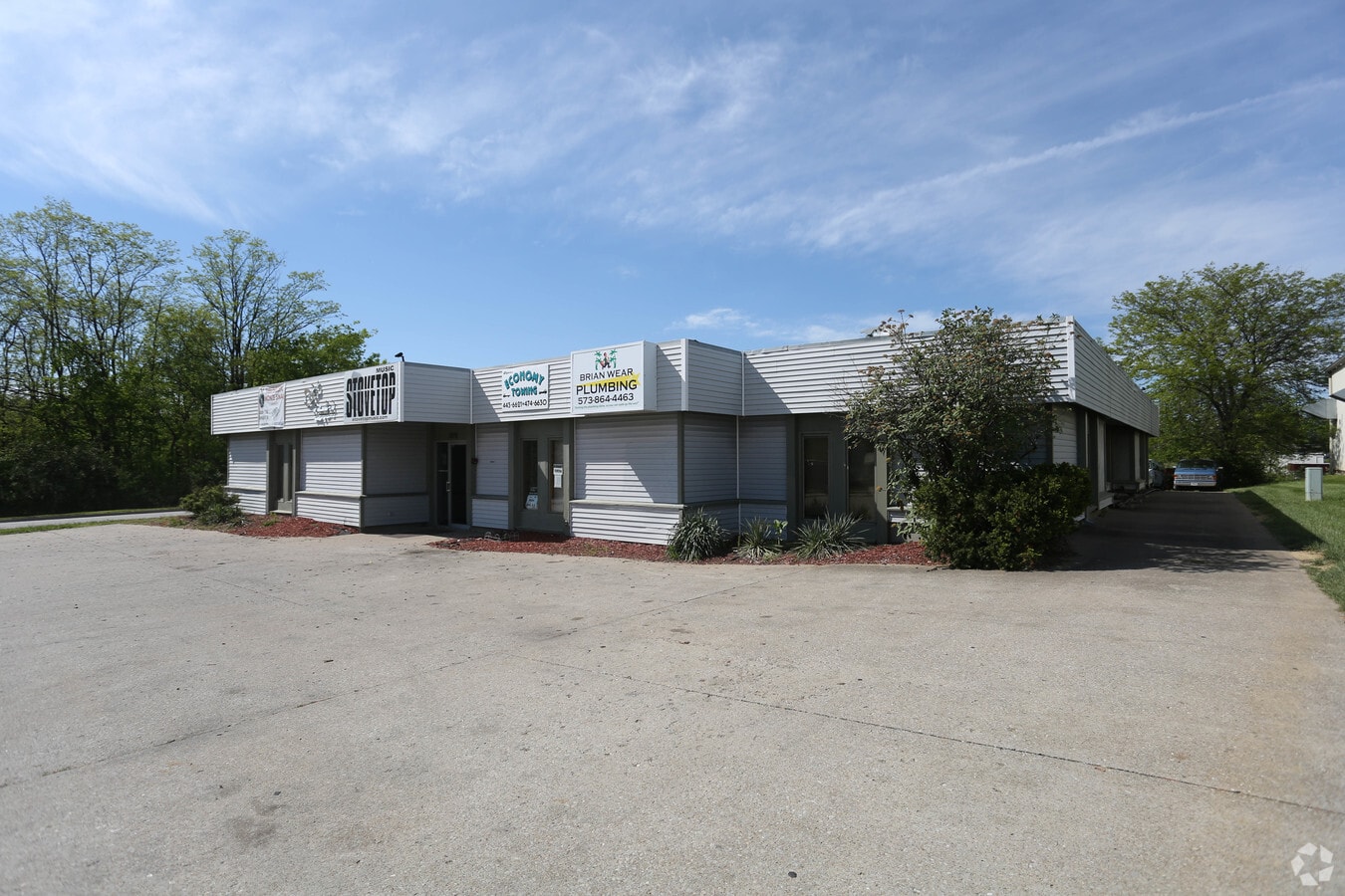 1809 Vandiver Dr, Columbia, MO 65202