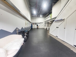 5968 205A St, Langley, BC for lease Interior Photo- Image 2 of 8